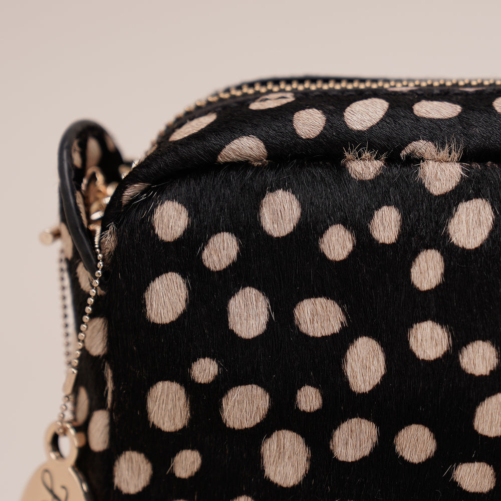 Charles Sling Bag Panther - HIDELLE