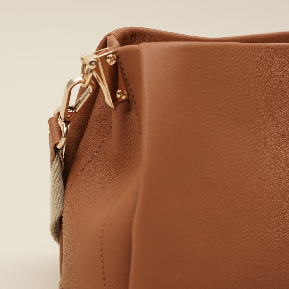 Elodie Sling Bag Tan - HIDELLE