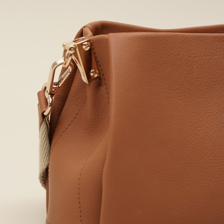 Elodie Sling Bag Tan - HIDELLE