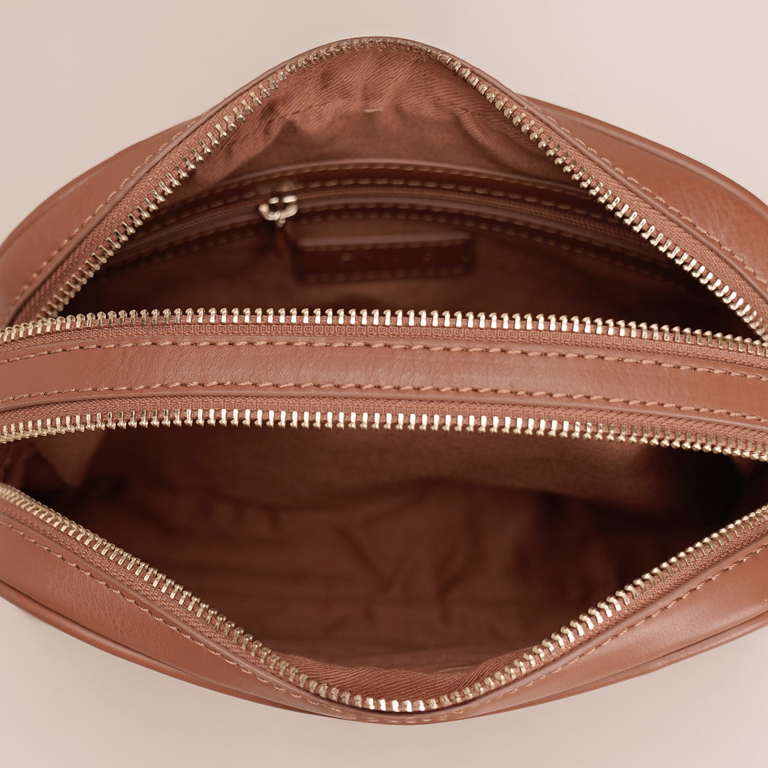 Toney Sling Bag Cognac - HIDELLE