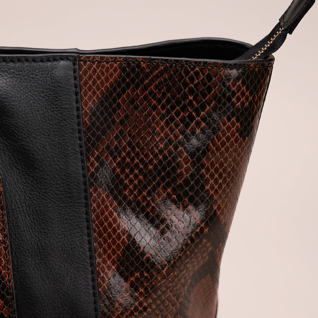 PAULE TOTE BLACK PYTHON