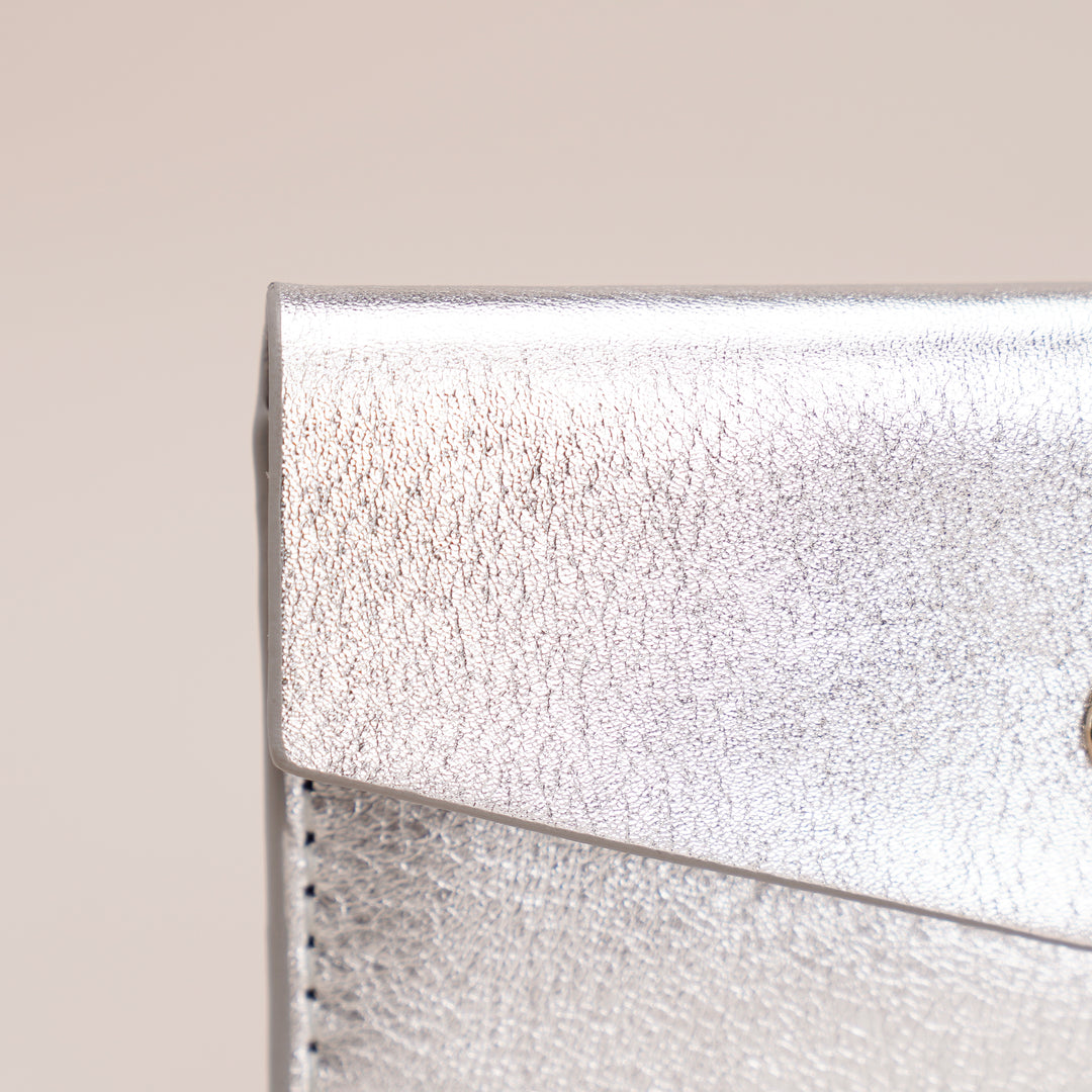 PETRA CARD HOLDER SILVER