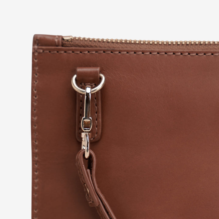 ELENA CLUTCH BROWN